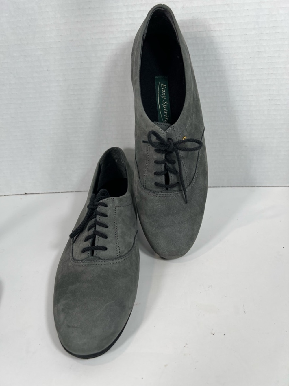 Easy Spirit Suede Oxford Flats Gray Lace Up Comfort Walking  9 Narrow Shoes